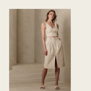Banana republic factory 
Cropped Linen-Cotton Tank sz 4 and 6